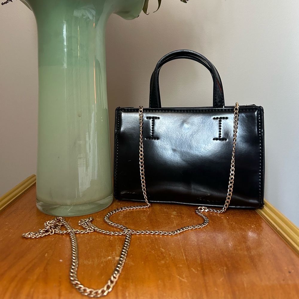 URBAN OUTFITTERS Mini Black Bag with Gold Chain Strap